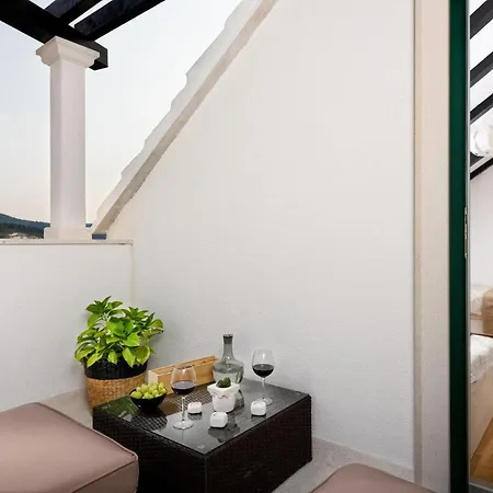 Villa Eterna *